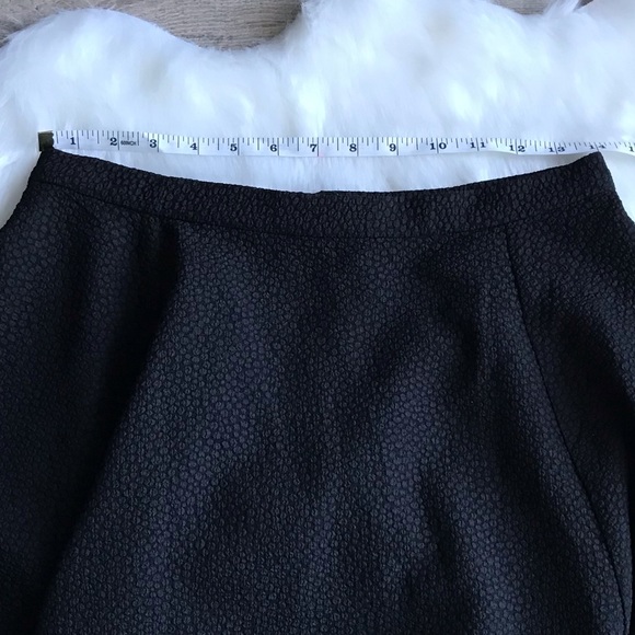 ๐H&M Black Size Large Ladies Short Skirt With Back Zipper - Picture 6 of 9